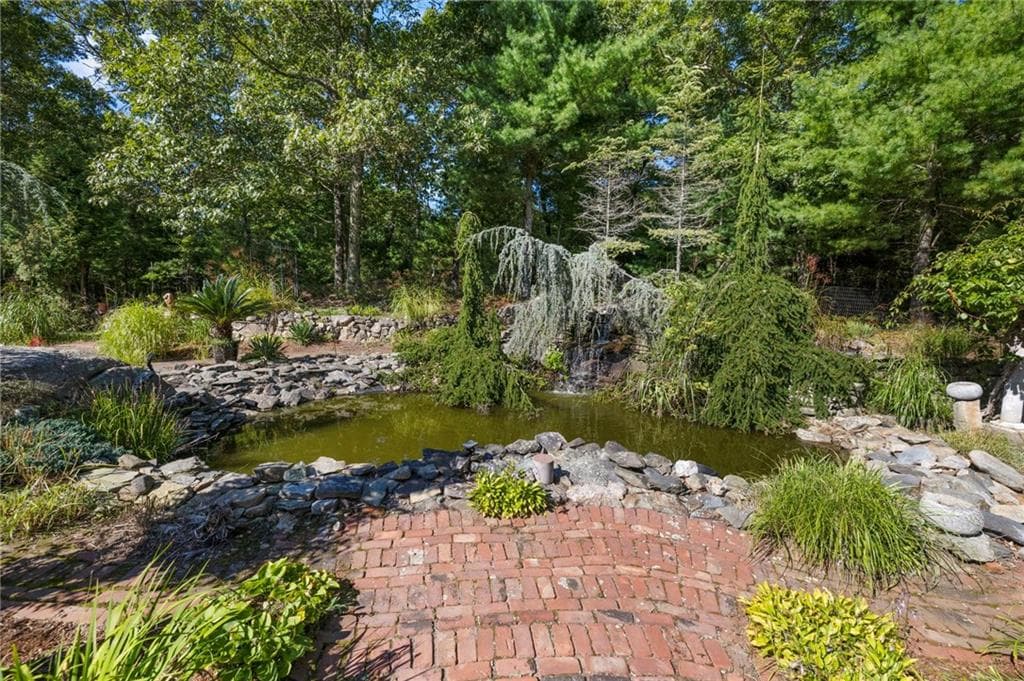22 Brook View Drive photo 35