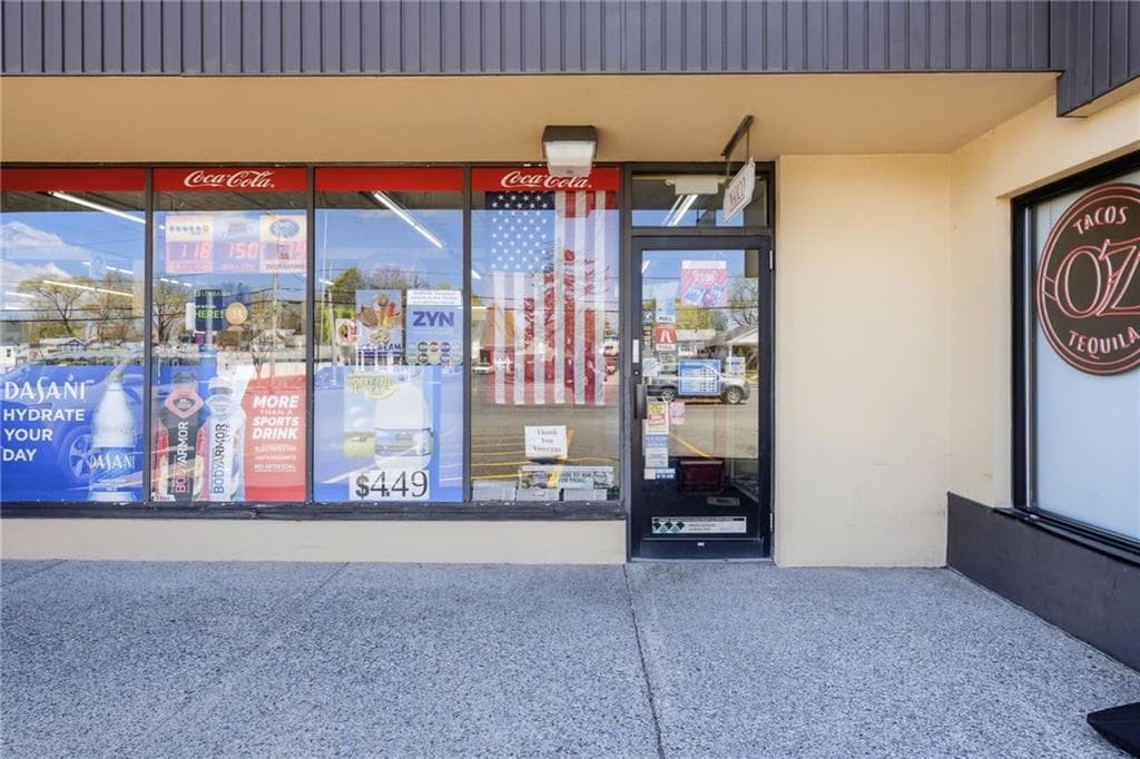 198 Front Street photo 7
