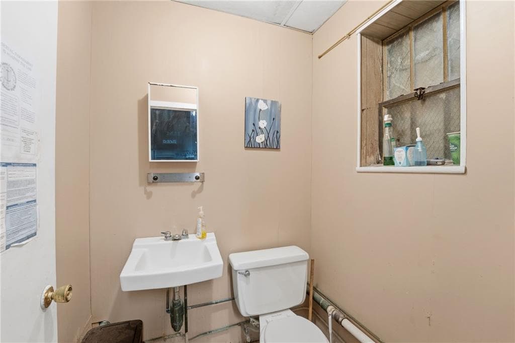 198 Front Street photo 25