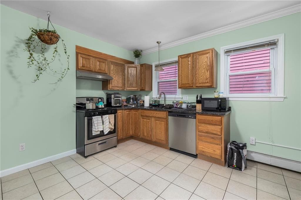 Multi Family at 89 Knowles Street, Providence, photo 15 of 46