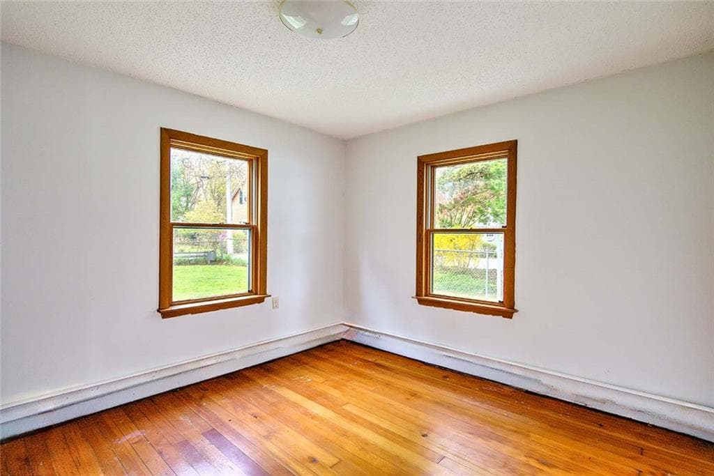 35 Hanson Road photo 17