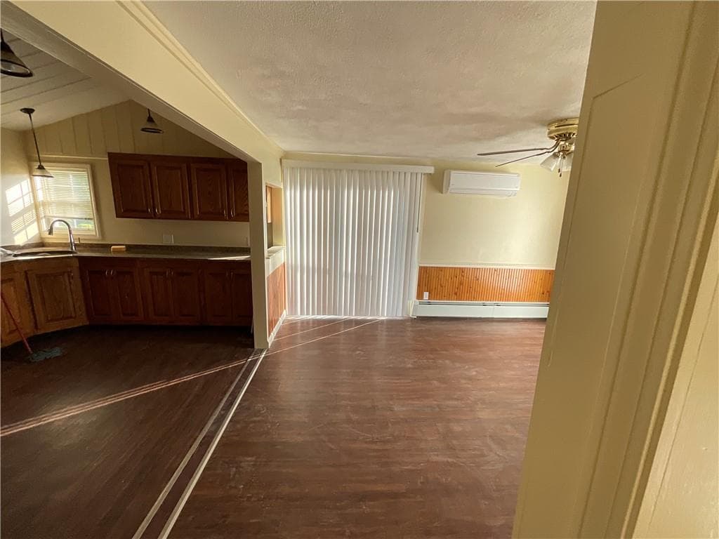 Single Family Residence at 6 Pilgrim Avenue, Coventry, photo 11 of 36