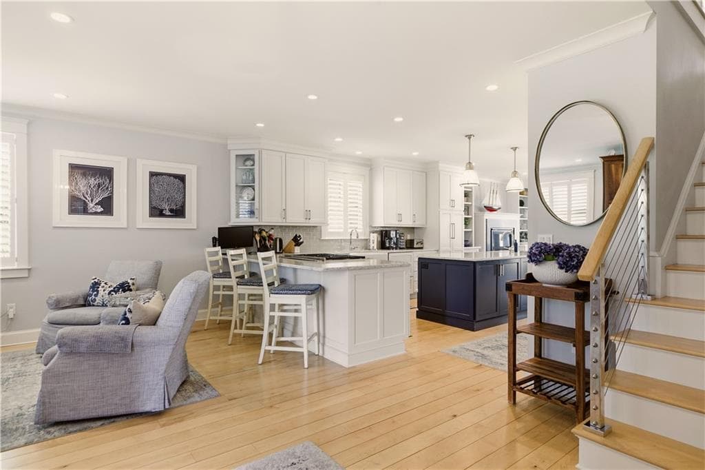 57 Tuckerman Avenue photo 6
