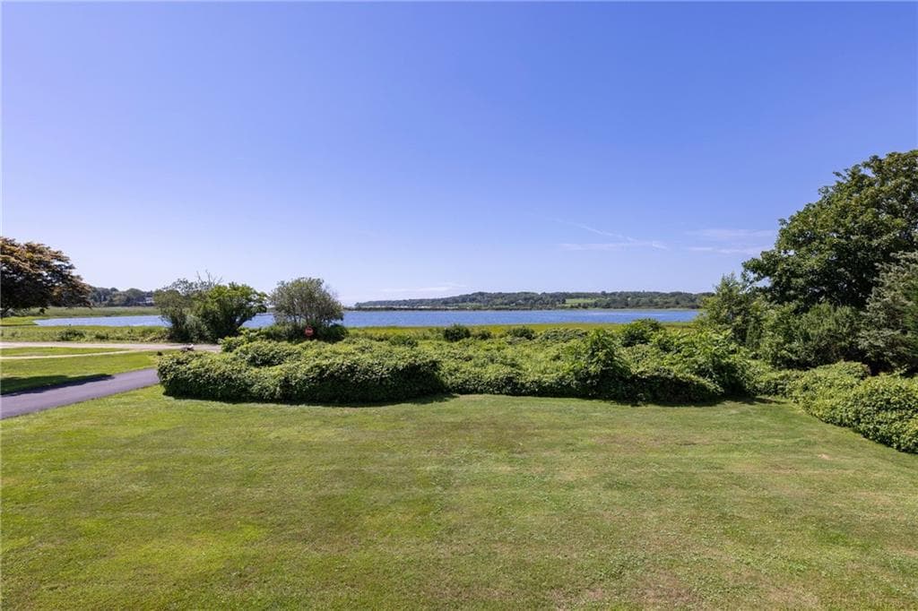 38 Pierce Avenue photo 4