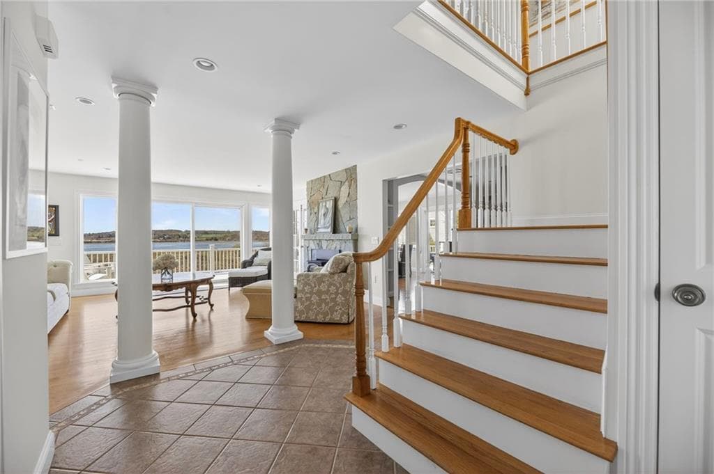 38 Pierce Avenue photo 8