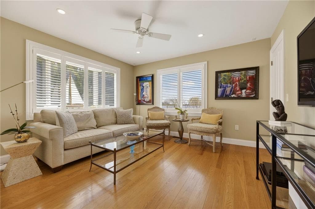 38 Pierce Avenue photo 21