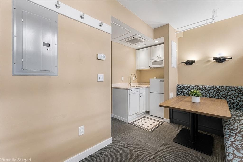 Condominium at 65 Weybosset Street UNIT 311, Providence, photo 2 of 14
