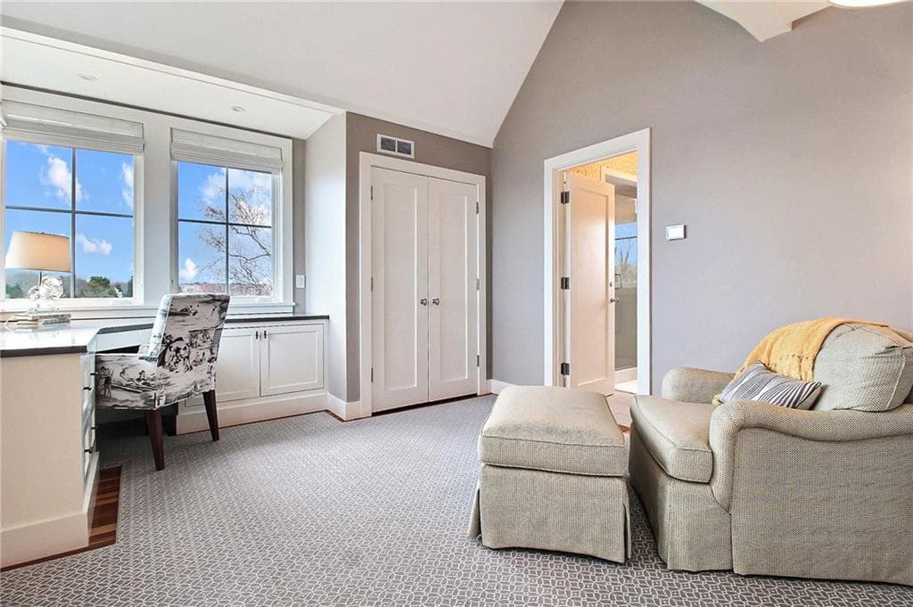 111 Avondale Road photo 40