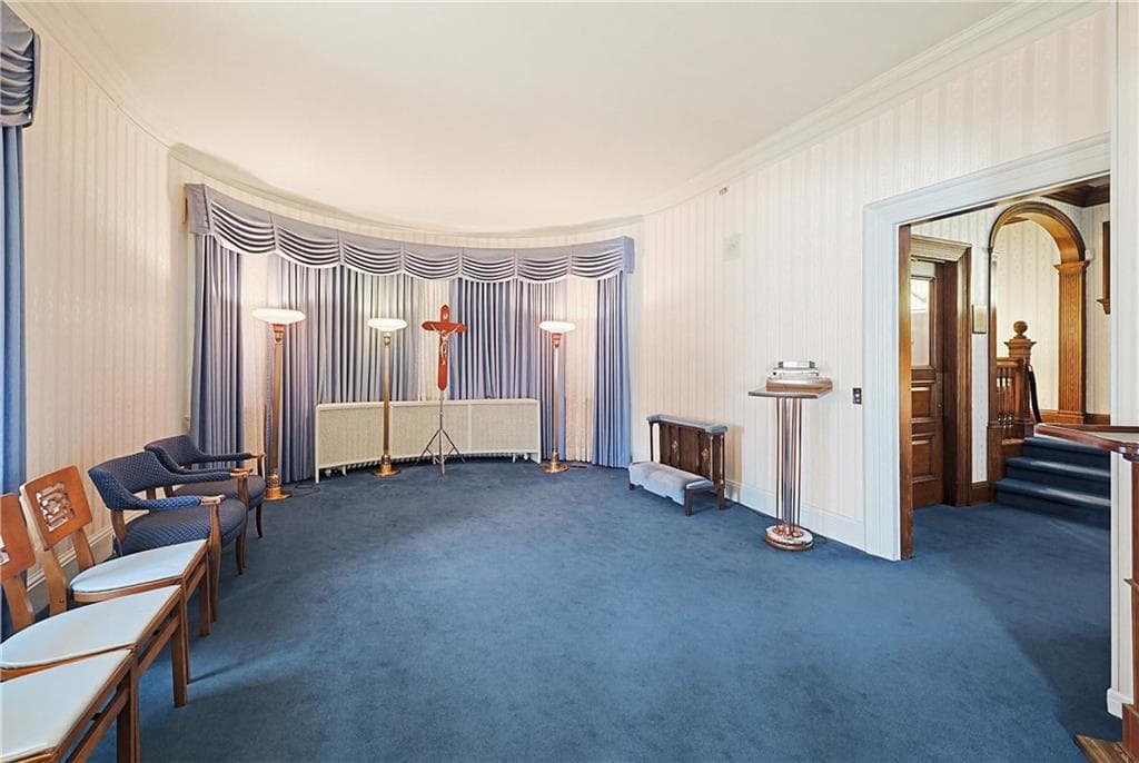 Commercial,Business at 1501 Lonsdale Avenue, Lincoln, photo 13 of 42