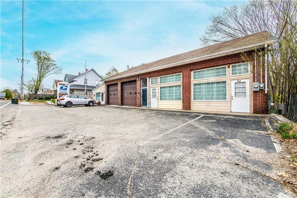 Commercial,Business at 963 969 Victory Highway, Burrillville, photo 13 of 28