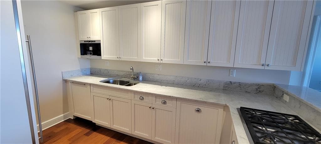 1 Tower Drive UNIT 303 photo 4
