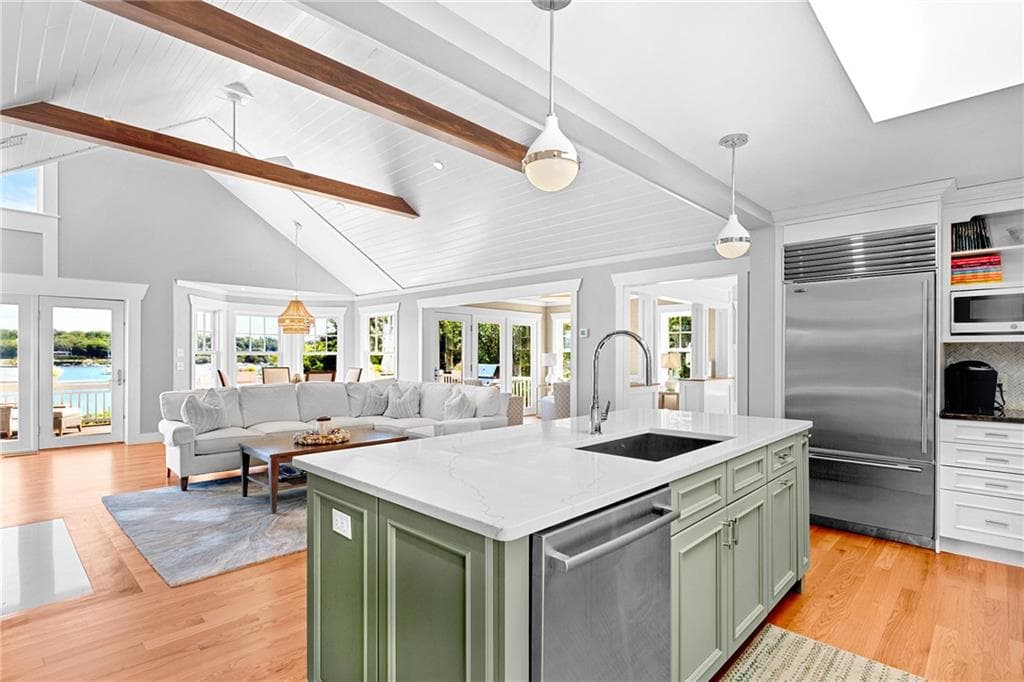 Single Family Residence at 115 Beavertail Road, Jamestown, photo 13 of 50