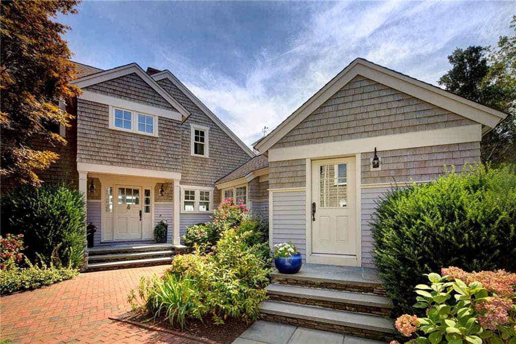 Single Family Residence at 115 Beavertail Road, Jamestown, photo 7 of 50