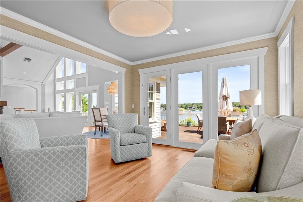 Single Family Residence at 115 Beavertail Road, Jamestown, photo 20 of 50