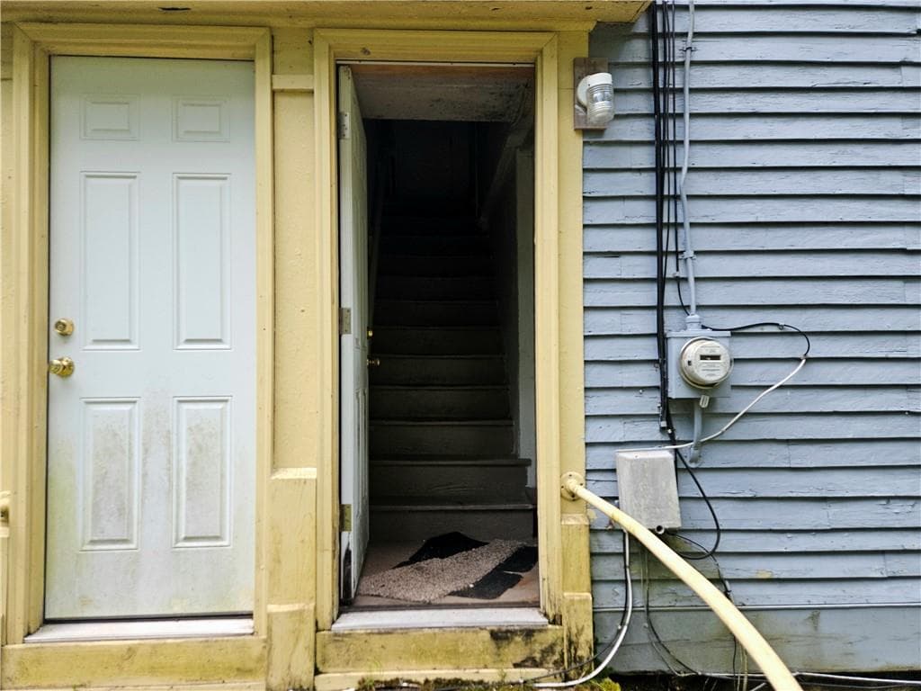1 Side Hill Street photo 43