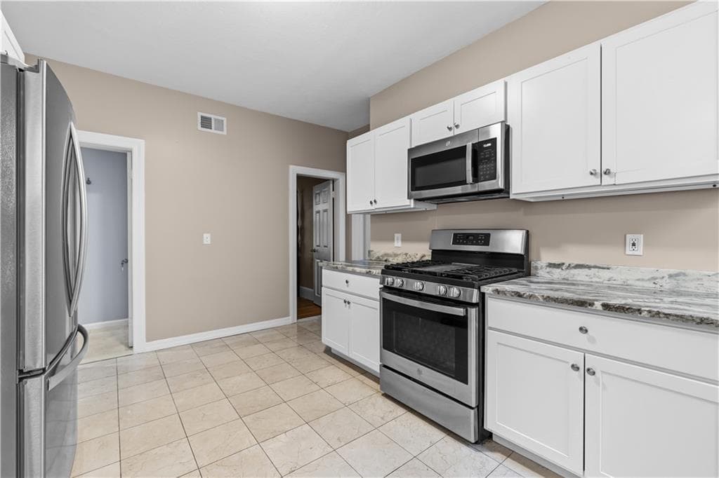 Multi Family at 66 Armstrong Avenue, Providence, photo 5 of 22