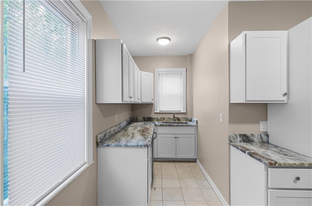 Multi Family at 66 Armstrong Avenue, Providence, photo 9 of 22