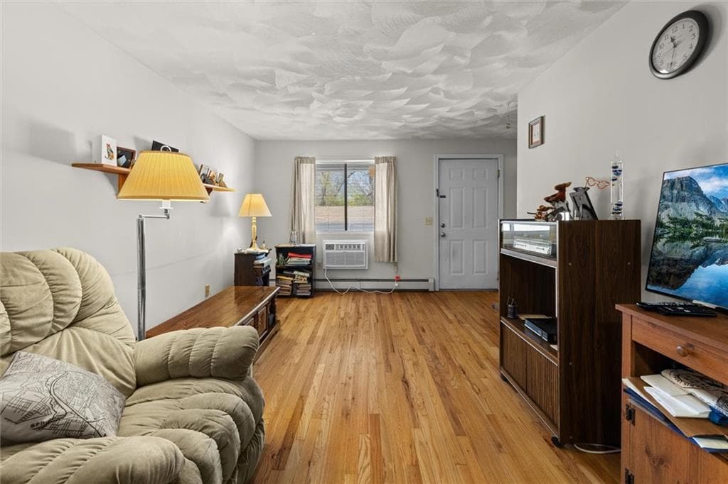 Townhouse,Condominium at 569 Smithfield Road UNIT 24, North Providence, photo 8 of 23