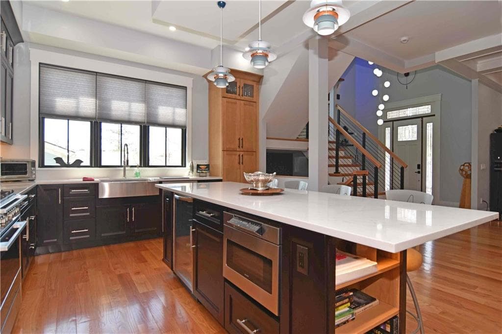 Single Family Residence at 44 North Woods Trail, South Kingstown, photo 3 of 8