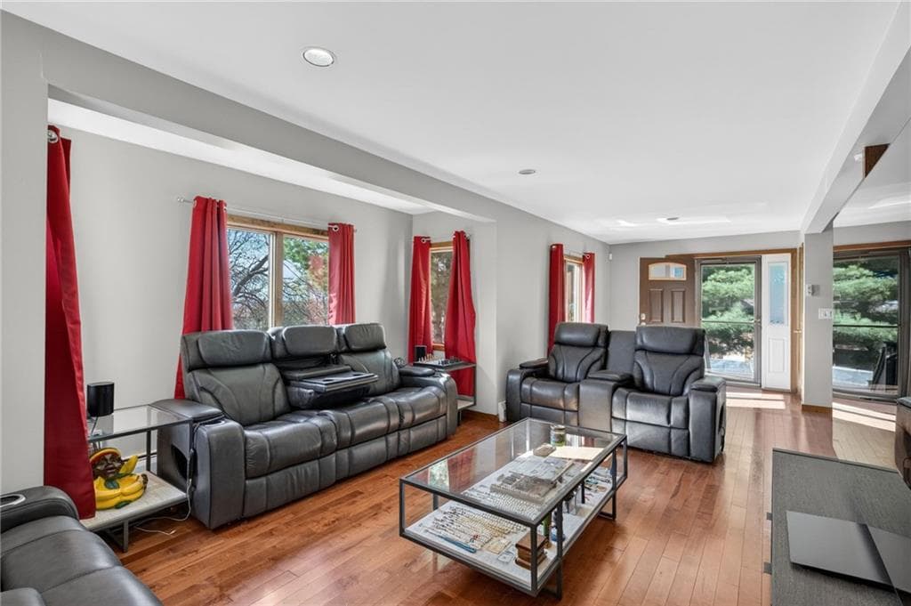 Single Family Residence at 199 Lepes Road, Tiverton, photo 6 of 34