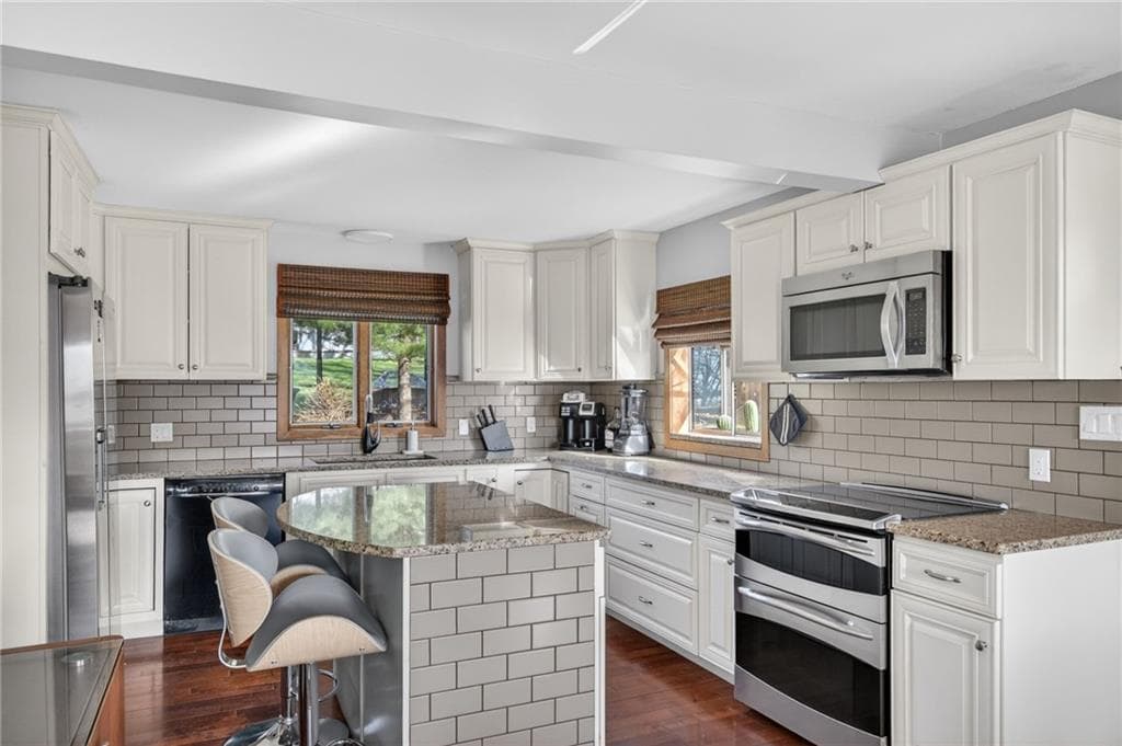 Single Family Residence at 199 Lepes Road, Tiverton, photo 8 of 34
