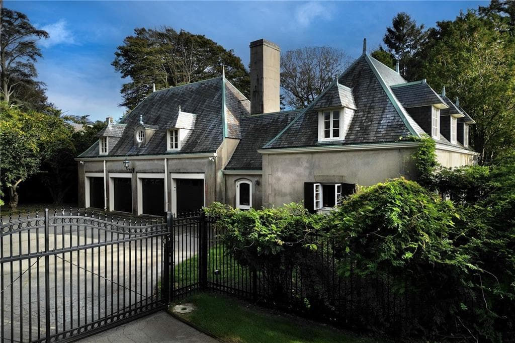 Single Family Residence at 601 Bellevue Avenue, Newport, photo 47 of 50