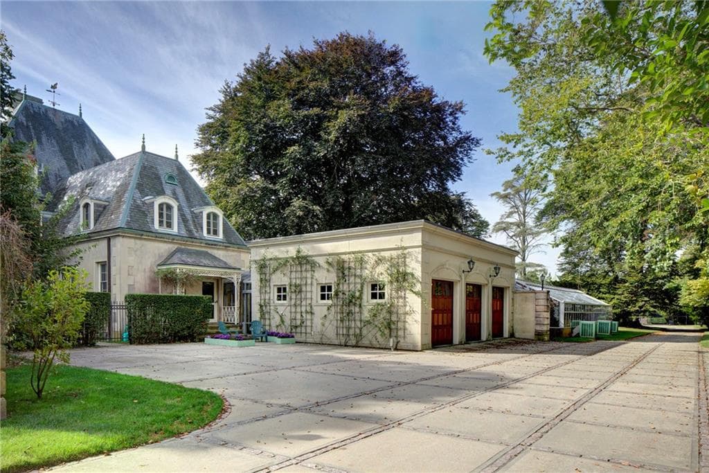 Single Family Residence at 601 Bellevue Avenue, Newport, photo 39 of 50