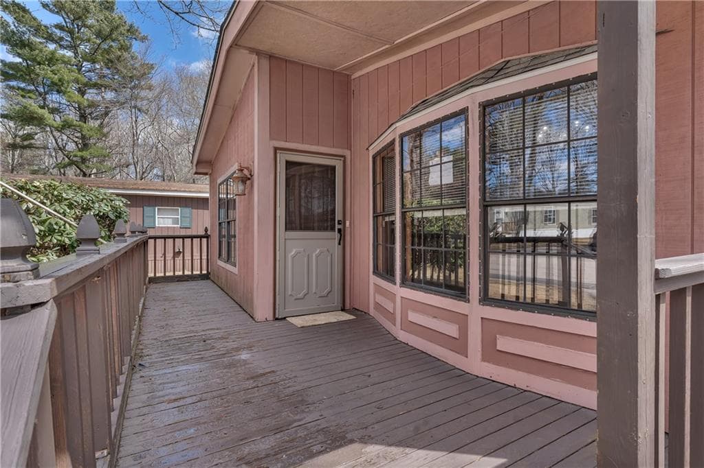 41 Leisure Way photo 2