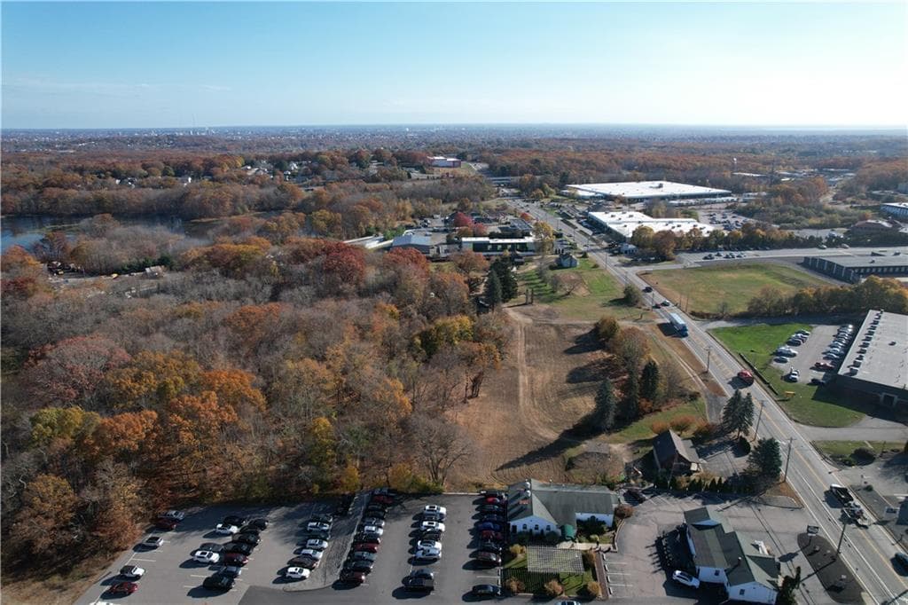 Commercial at 1987 1931 Plainfield Pike, Johnston, photo 4 of 7