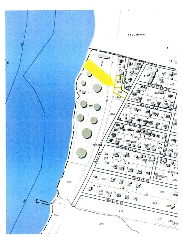 0 Bay Street UNIT AR) 3 / 4