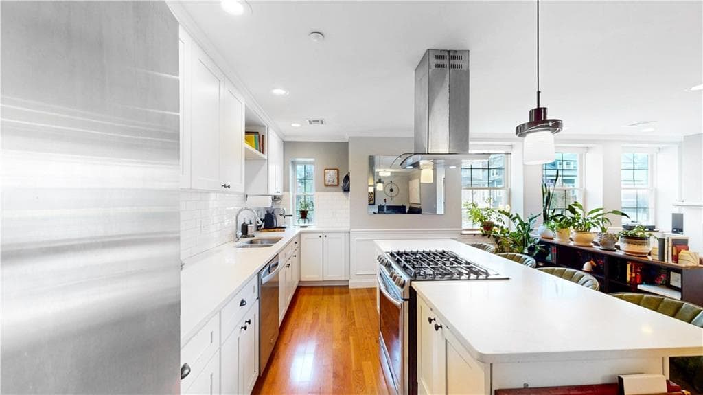 Condominium at 7 Mount Hope Avenue UNIT 202, Providence, photo 10 of 12