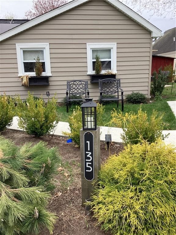 135 Namquid Drive photo 2
