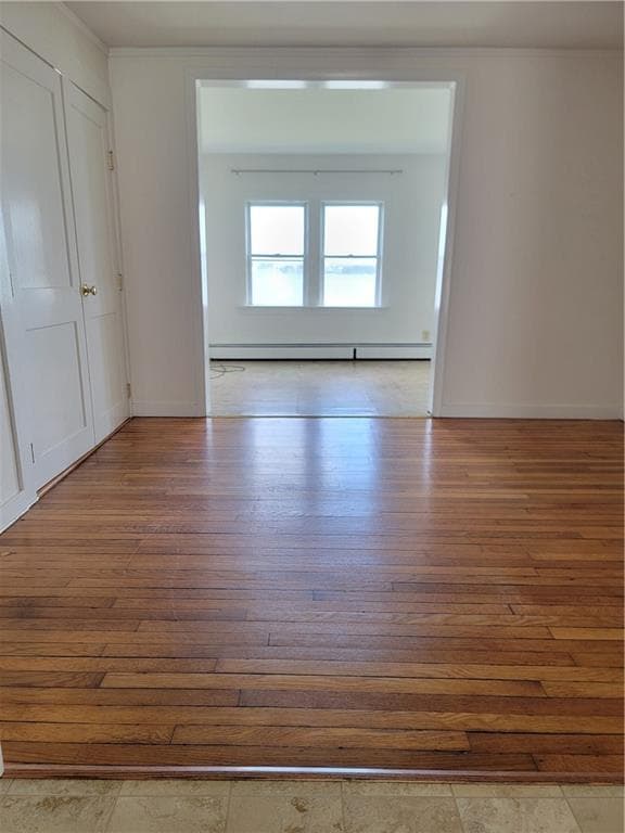 Single Family Residence at 38 Aquidneck Avenue, Portsmouth, photo 12 of 42