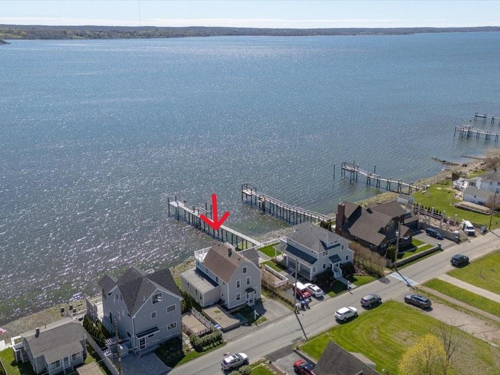 Single Family Residence at 38 Aquidneck Avenue, Portsmouth, photo 34 of 42