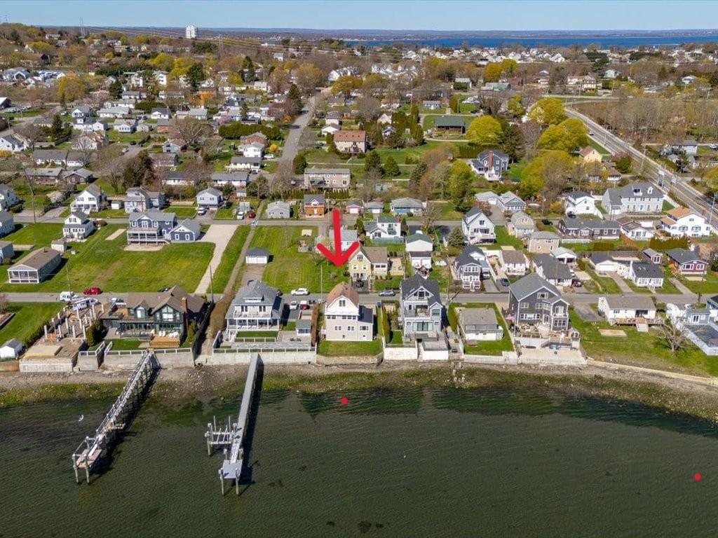 Single Family Residence at 38 Aquidneck Avenue, Portsmouth, photo 31 of 42