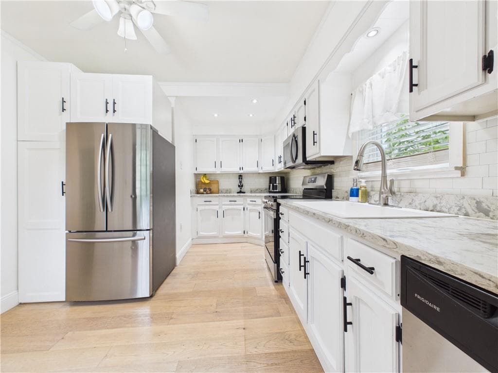 Single Family Residence at 36 Bellevue Avenue, North Smithfield, photo 17 of 42