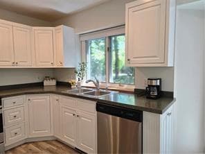 Condominium at 203 Dean Ridge Court, Cranston, photo 16 of 28