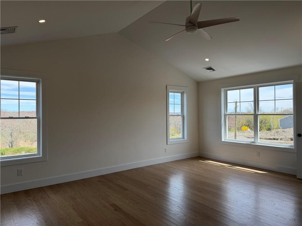 27 Massasoit Avenue photo 13