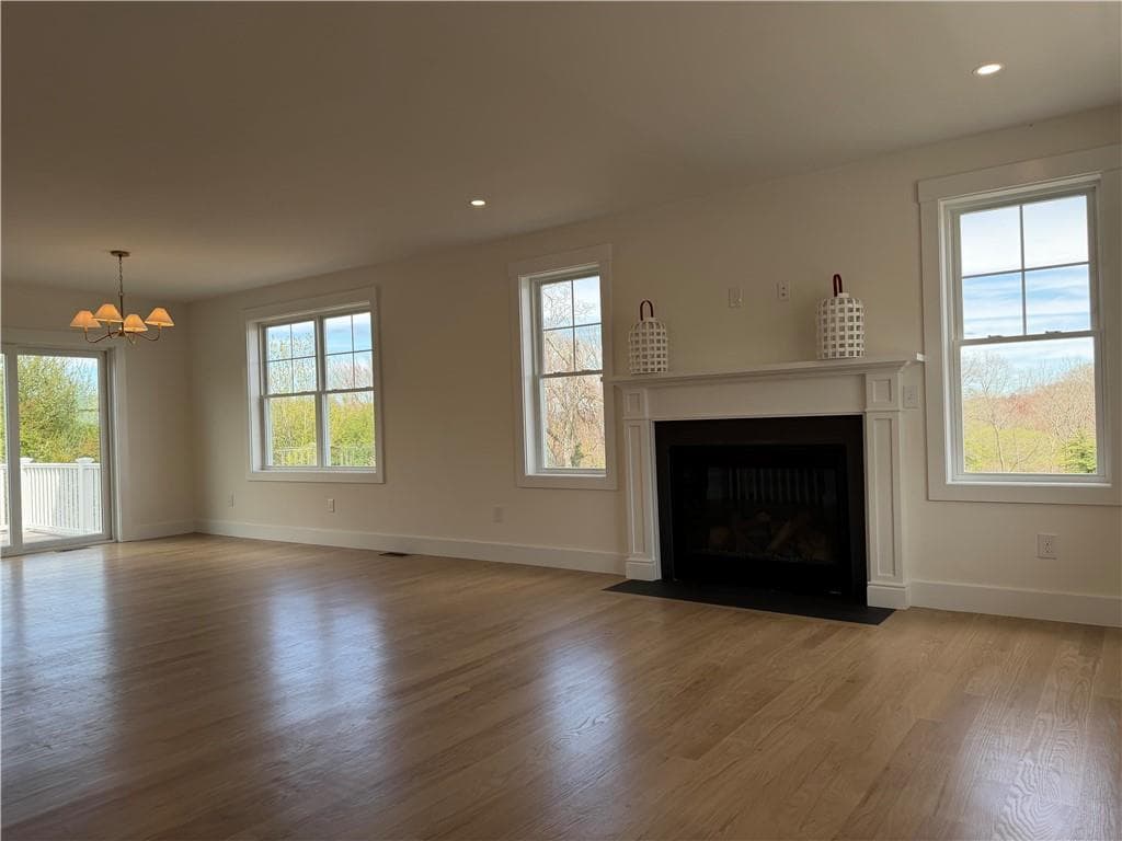 27 Massasoit Avenue photo 3