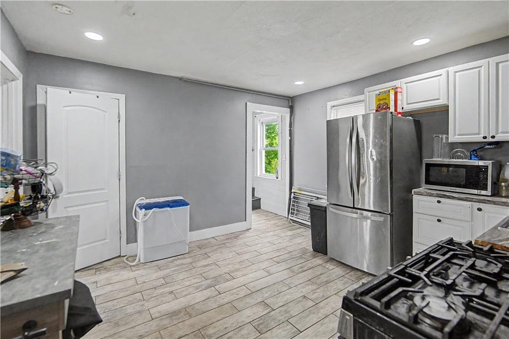 Multi Family at 1 2 Hale Street, Providence, photo 17 of 35