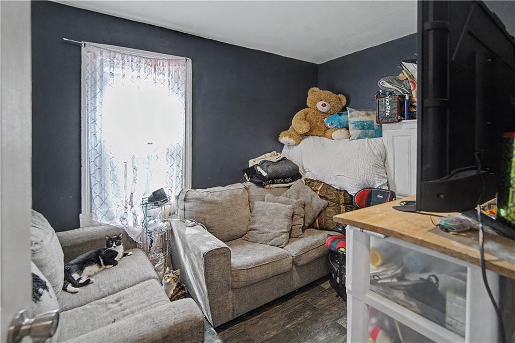 Multi Family at 1 2 Hale Street, Providence, photo 5 of 35