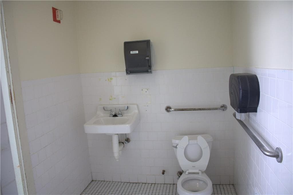 Commercial,Commercial Sale at 64 Bay Spring Avenue, Barrington, photo 16 of 28