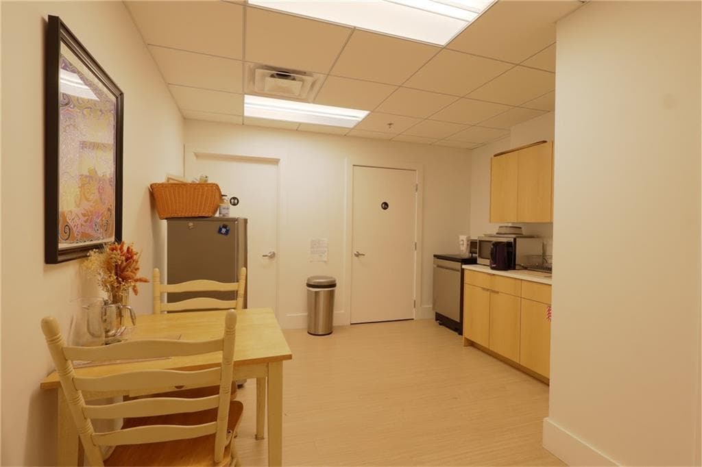 105 Wickenden Street UNIT 2 photo 4