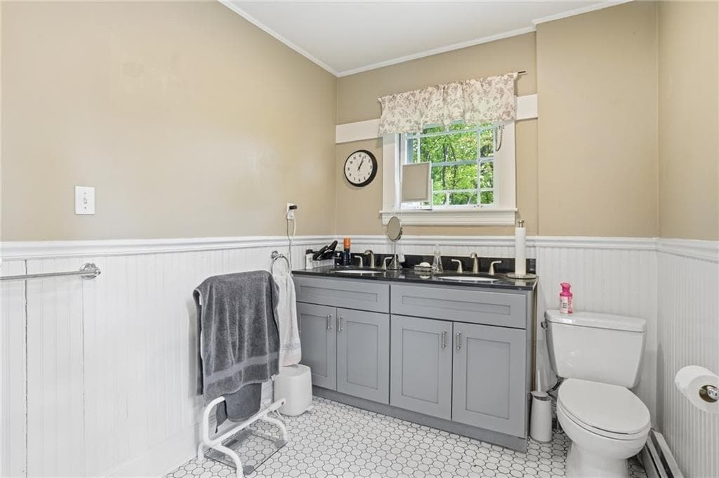 Multi Family at 192 Washington Road, Barrington, photo 27 of 39