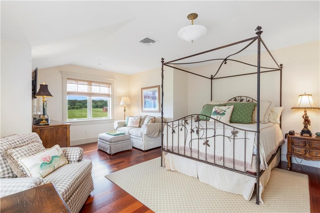 Single Family Residence at 1 20 Gerald's Farm Drive, Exeter, photo 27 of 50