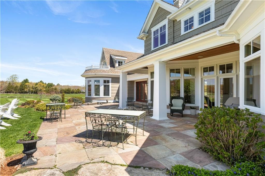 Single Family Residence at 1 20 Gerald's Farm Drive, Exeter, photo 2 of 50