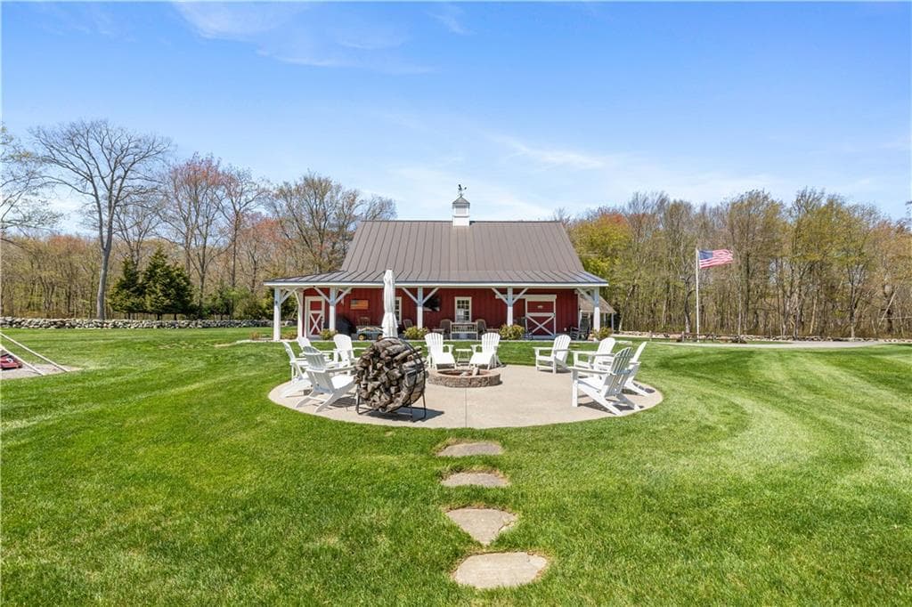 Single Family Residence at 1 20 Gerald's Farm Drive, Exeter, photo 43 of 50