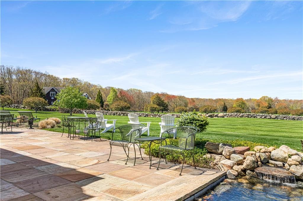 Single Family Residence at 1 20 Gerald's Farm Drive, Exeter, photo 30 of 50