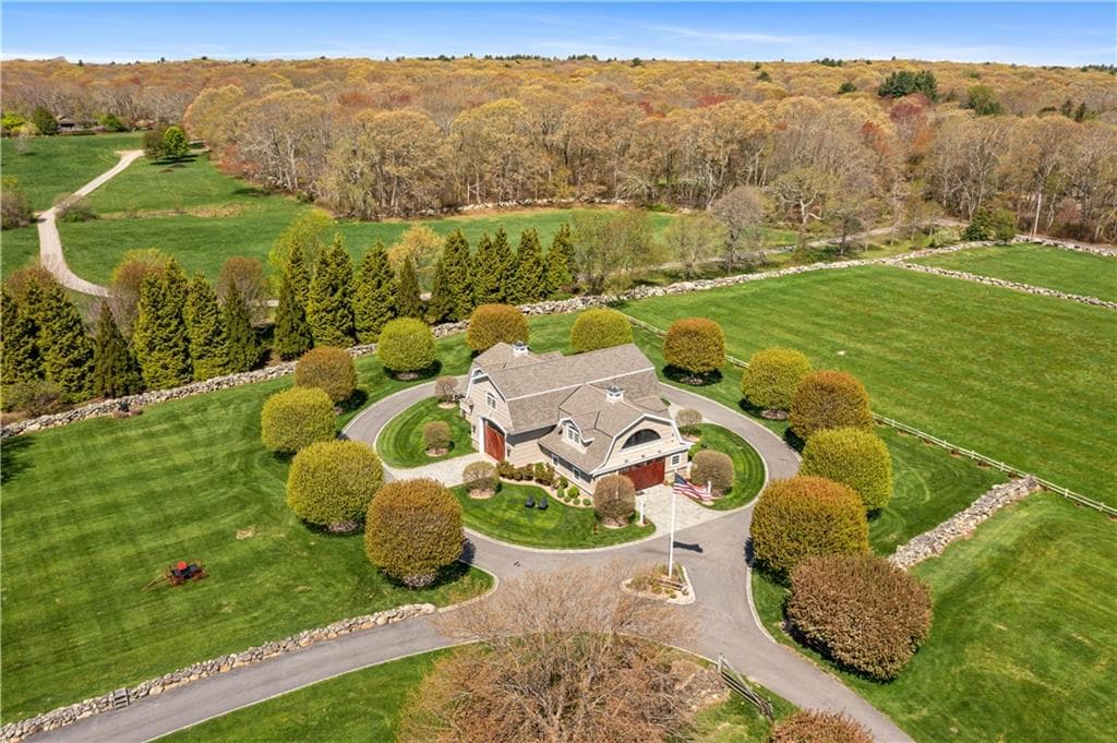 Single Family Residence at 1 20 Gerald's Farm Drive, Exeter, photo 49 of 50
