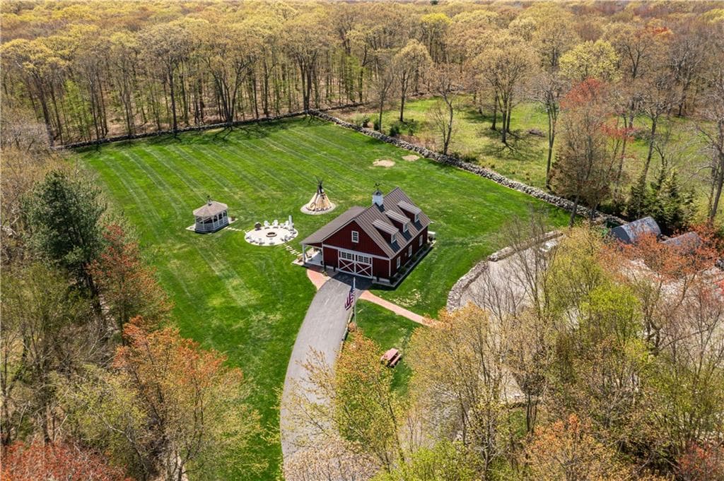 Single Family Residence at 1 20 Gerald's Farm Drive, Exeter, photo 45 of 50